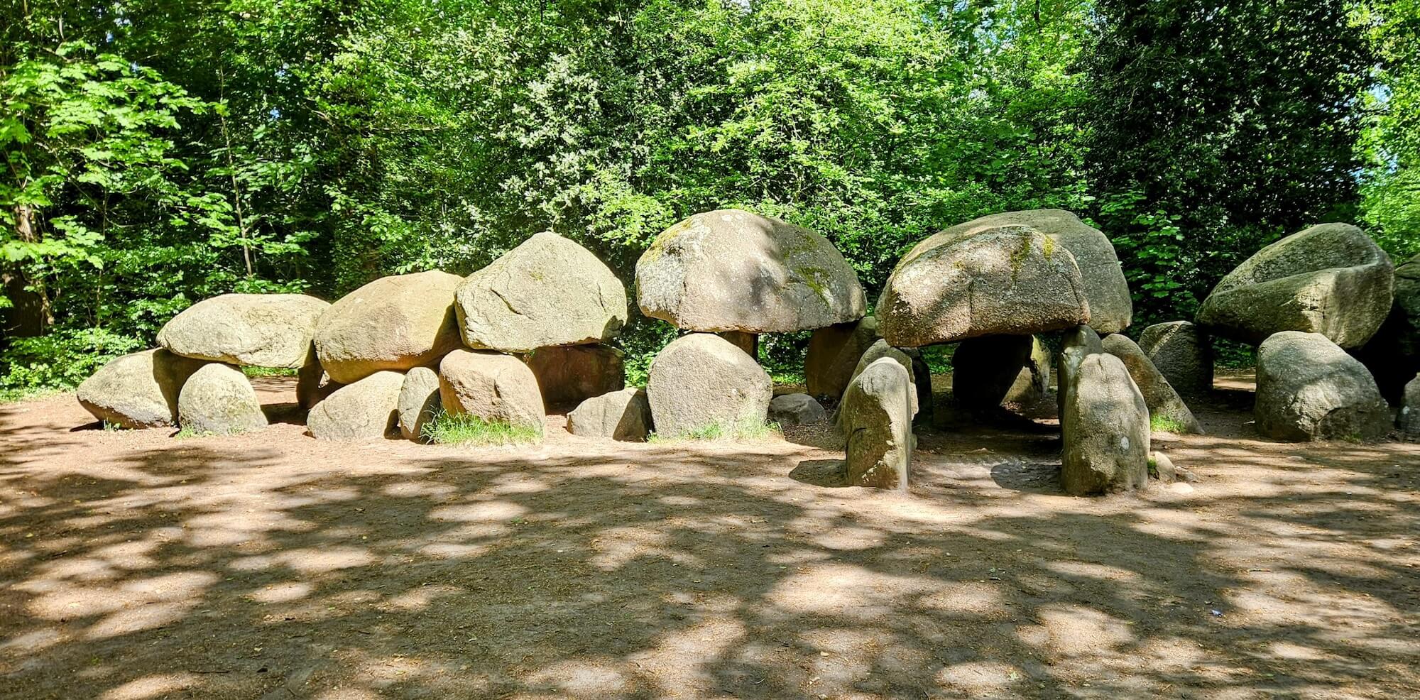 Hunebed omgeving Drouwen Gastenverblijf de Hulshoek